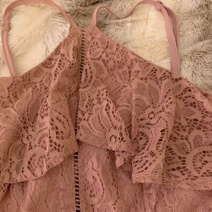 ✨Tobi Blush Lace Dress✨